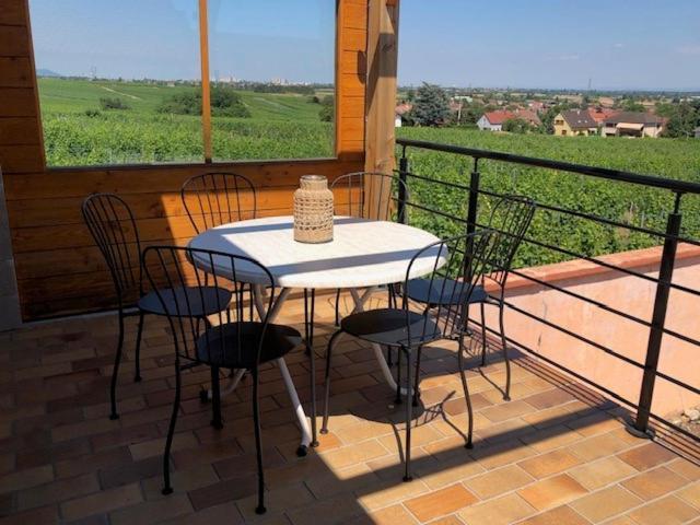 Willa Les Trois Pierres Eguisheim Zewnętrze zdjęcie